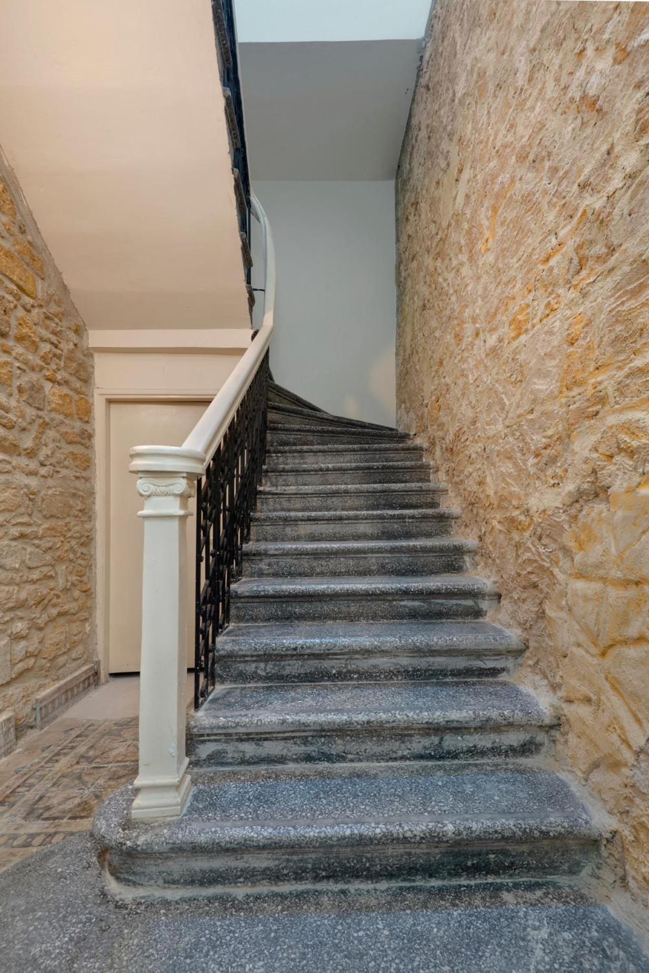 Homestay Klokkari - Cozy Center By Platform 357 *